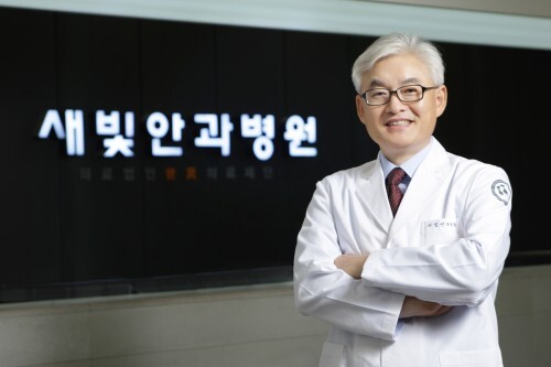 새빛안과병원 박규홍 이사장