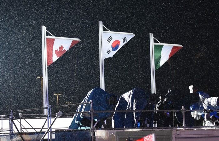 소치 쇼트트랙 여자 3000m 결승에서 심석희(세화여고), 박승희(화성시청), 조해리(고양시청), 김아랑(전주제일고), 공상정(유봉여고)으로 구성된 대표팀은 2006년 토리노올림픽 이후 8년만에 여자 계주 정상을 탈환했다.