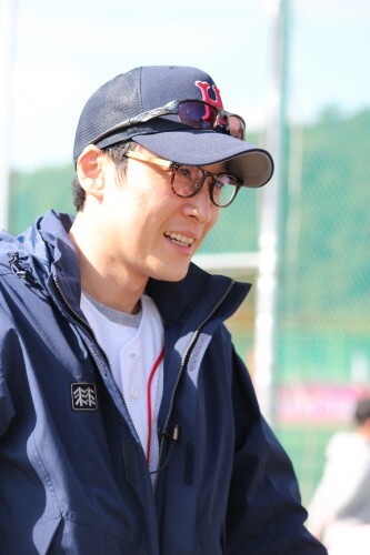 게그맨 이휘재가 신생 연예인 농구단 '마음이(대표: 오달균)'에 합류한다. 이휘재는 27일  고양 훼릭스구장에서 개막하는 제2회 한스타 연예인 야구대회에 외인구단(감독:김현철) 소속으로 출전한다.(한스타)