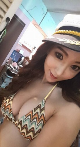 모델 설경선이 자연산 F컵이 돋보이는 비키니 셀카를 공개해 시선을 끌어 모았다. (설경선 페이스북)