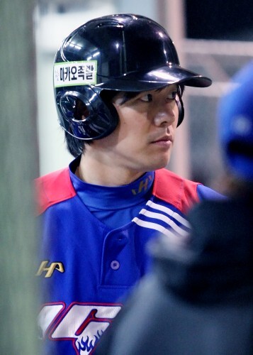11일 오전 인천에서 더블헤더를 치른 이기스는 야봉리그 국민연금공단과 세 번째 경기를 치뤘다. 피곤한듯 이기스 선수들은 공수에서 부진해 3회까지 1-4로 끌려갔다. 그러나 4회 말 이상윤이 2루타를 치며 반격의 물꼬을 텄고 이어 4안타가 이어지며 역전에 성공했다. 이날 이상윤은 3타수 1안타 1득점을 기록했다.  