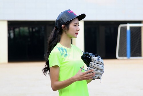 박기량 상반신