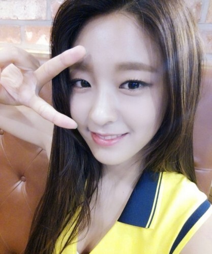 그룹 AOA 설현이 청순한 미모를 자랑했다.  (News1star/ 설현 인스타그램)