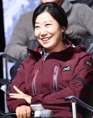 배우 라미란이 9일 오전 서울 CGV압구정에서 열린 영화 '히말라야' 제작발표회에 참석해 작품에 대해 설명하고 있다.