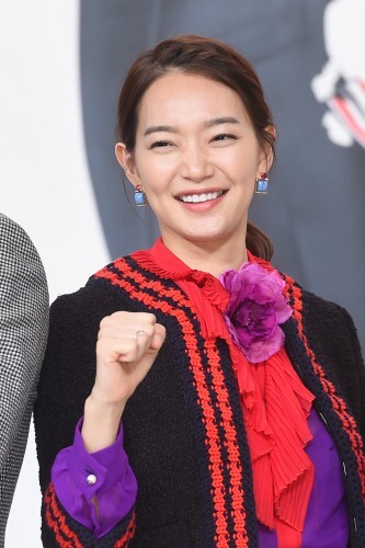 배우 신민아가 11일 오후 서울 영등포 타임스퀘어 아모리스홀에서 열린 KBS2 월화드라마 '오 마이 비너스'(극본 김은지 / 연출 김형석, 이나정) 제작발표회에 참석해 포즈를 취하고 있다.(뉴스1)
