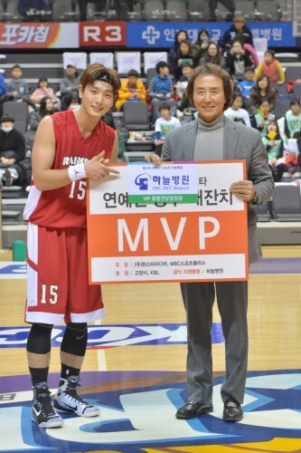 26일 아띠와의 경기에서 MVP를 차지한 레인보우 스타즈의 정진운.