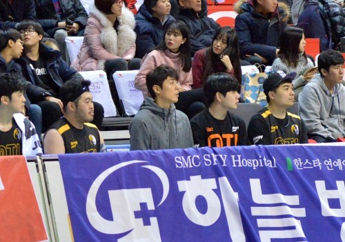 아띠의 부단장 배우 서지석이 바쁜 드라마 촬영 중에도 고양체육관을 찾아 변함없는 농구사랑을 보였다.