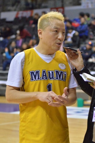 28일 더홀과의 경기를 위해 참석한 오달균 감독. 이날 마음이는 70-35로 이번 대회의 첫 승을 거두었다.(김효진 인턴기자)
