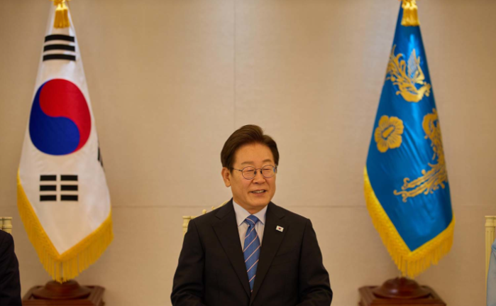 "이재명 대통령 일 잘하고 있다" 6...